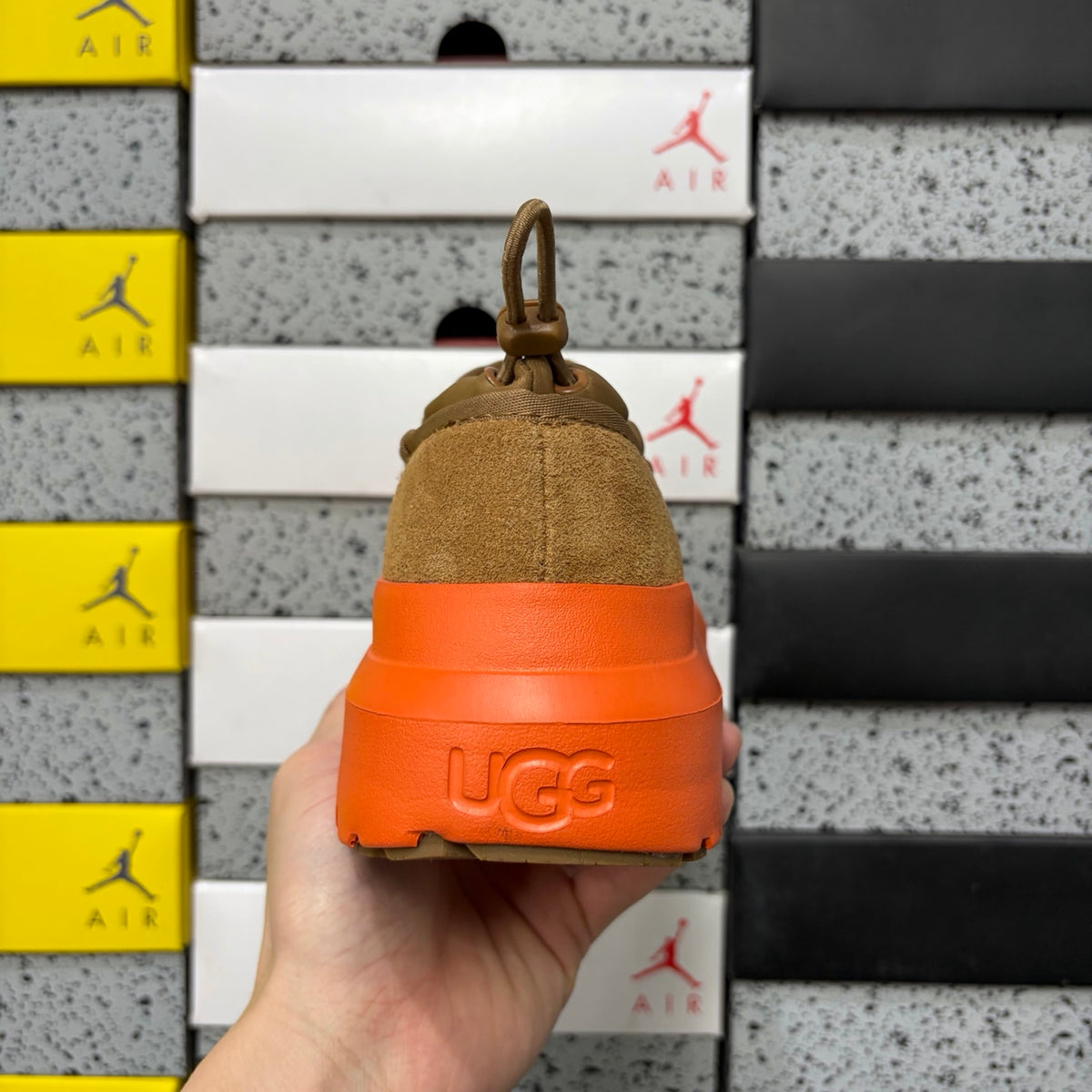 UGG Tasman Low Slipper 4096 – Chestnut & Orange | Sizes 39–44
