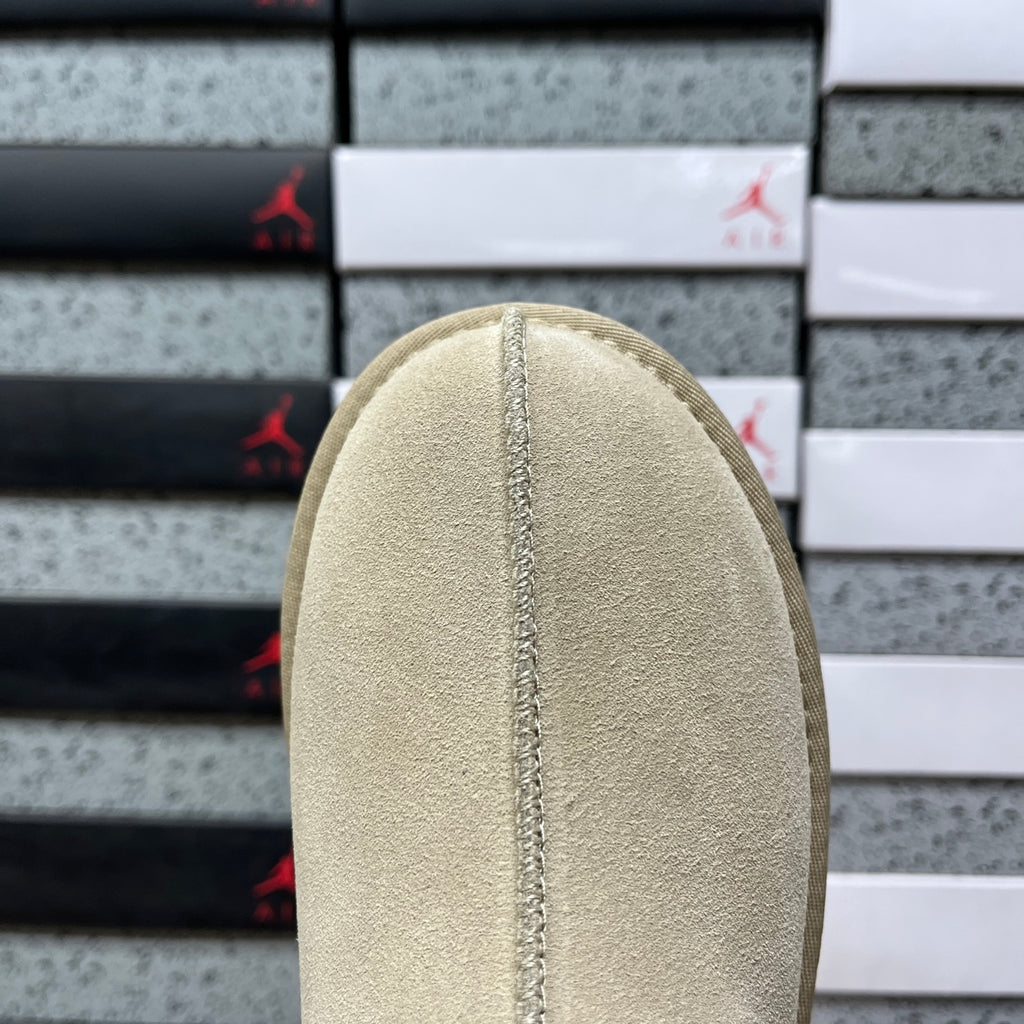 UGG Snow Boots 1122556 – Mustard Seed | Sizes 35–41