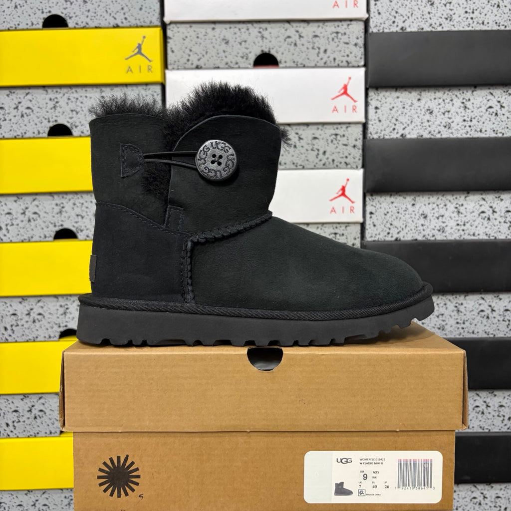 UGG Mid-Calf Snow Boots 6422 – Black | Wood Button | Sizes 35–40