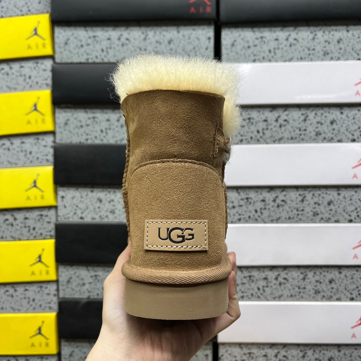 UGG Snow Boots 1016422 – Chestnut | Sizes 35–40
