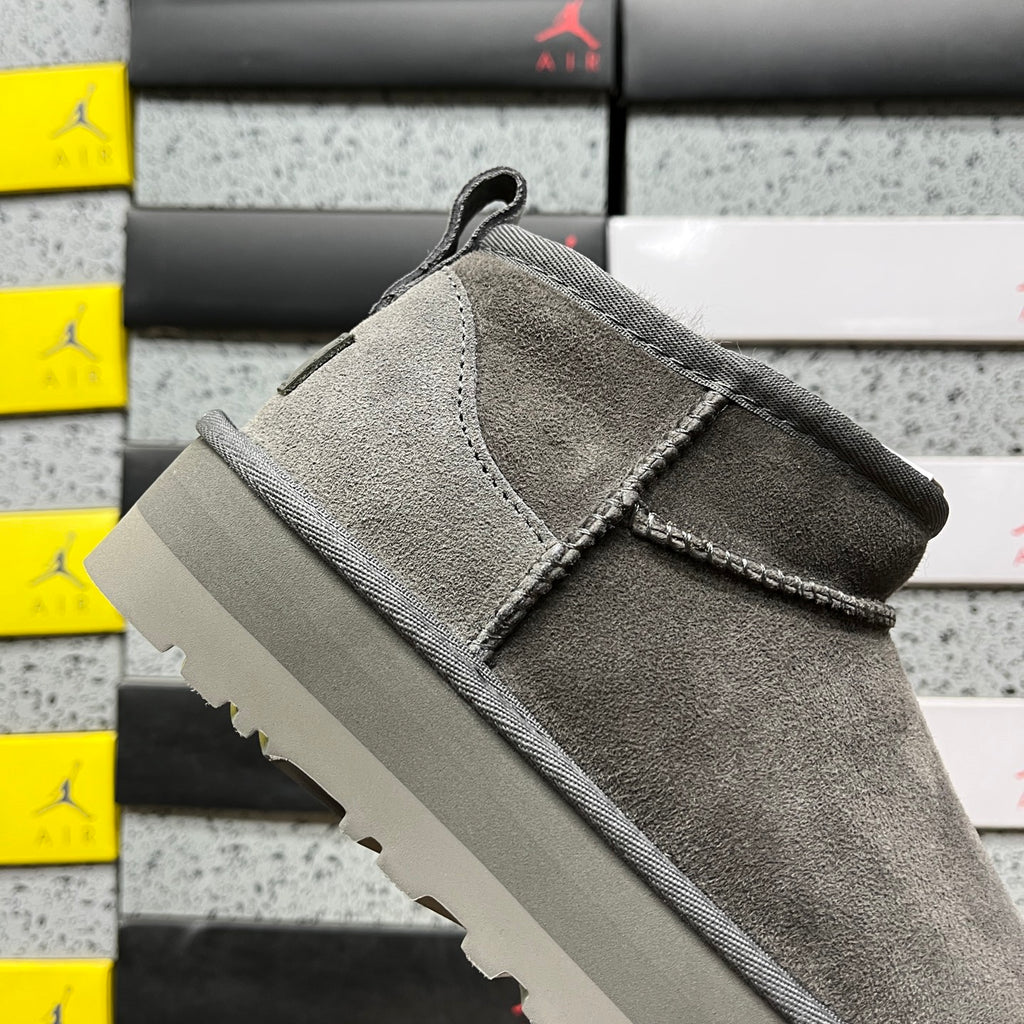 UGG Snow Boots 1135093 – Gray | 3cm Heel | Sizes 35–40