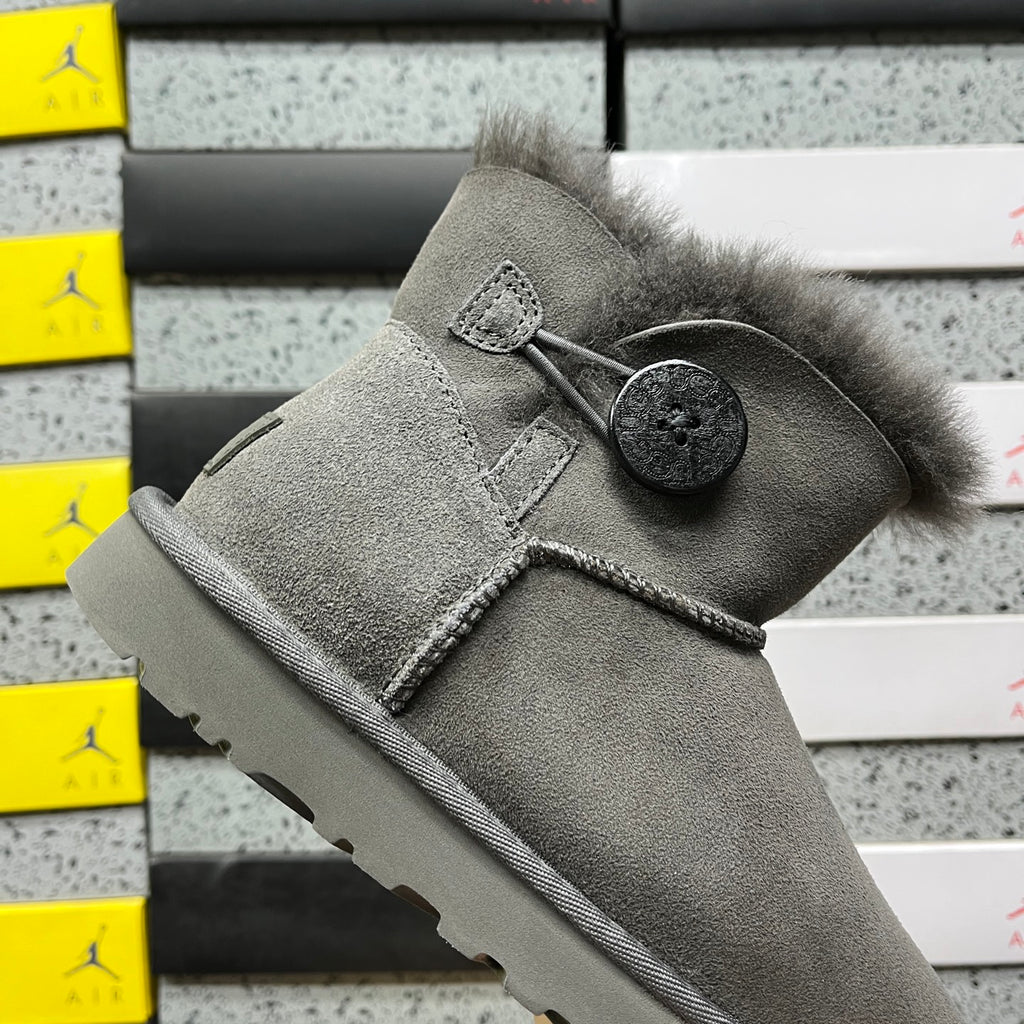 UGG Snow Boots 1016422 – Gray | Sizes 35–40