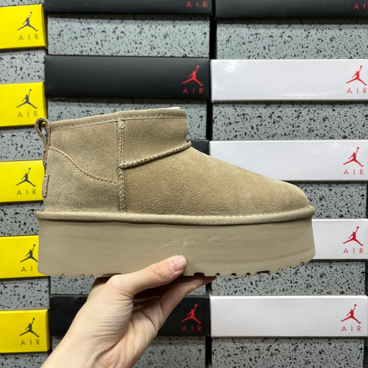 UGG Snow Boots 1135092 – Mustard Seed | 5cm Heel | Sizes 35–40