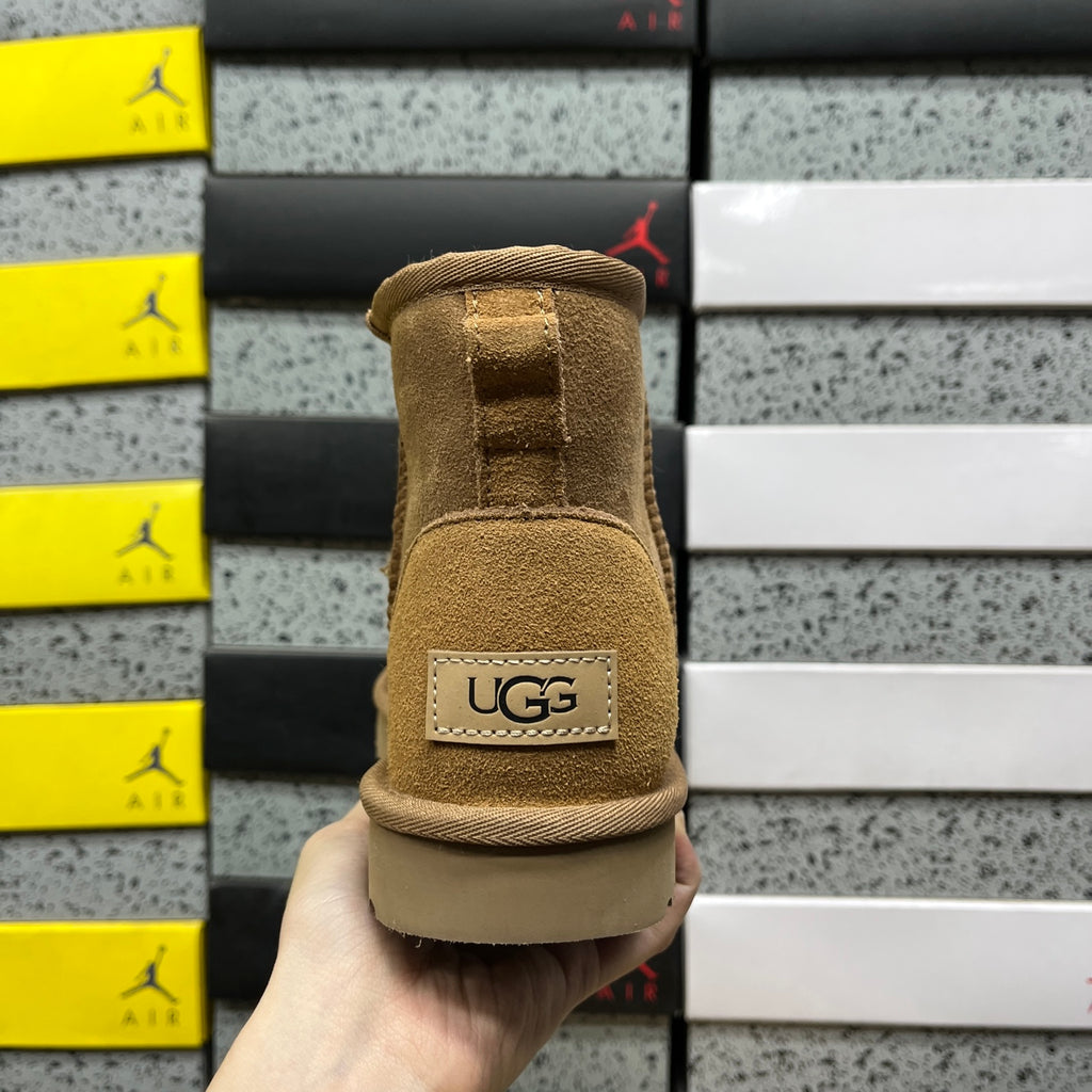 UGG Snow Boots 1016222 – Chestnut | Sizes 35–40