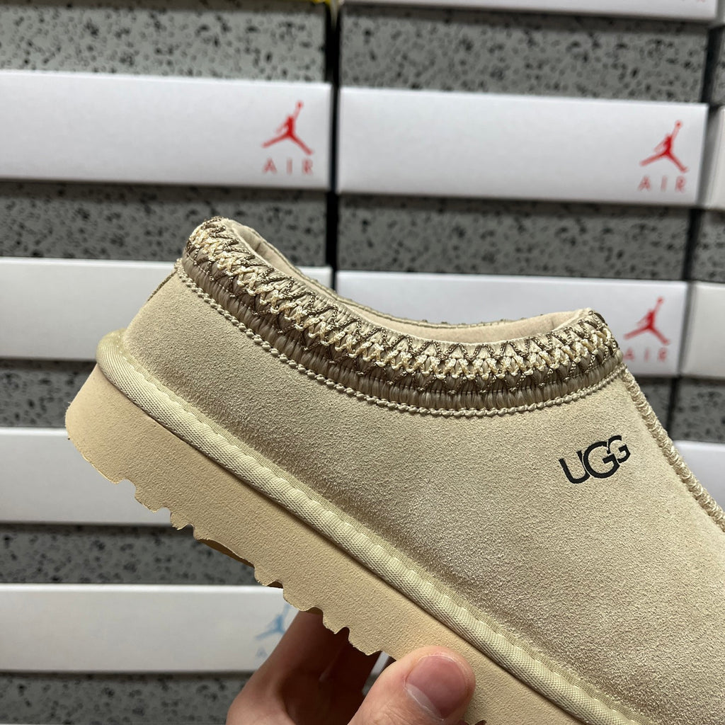 UGG Tazz Platform Slipper 5955 – Mustard Yellow | Sizes 35–44