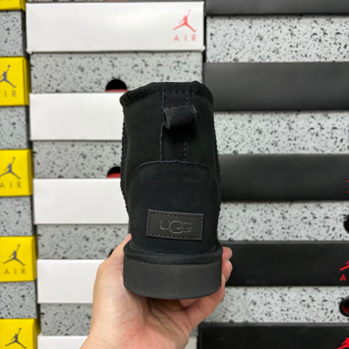 UGG Mini Boot 6109 – Black | Sizes 35–44
