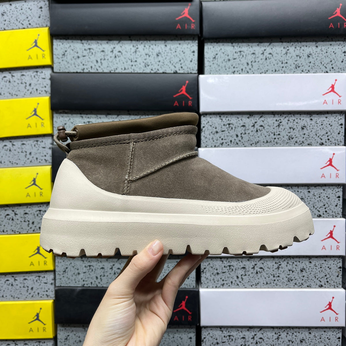 UGG Snow Boots 1114196 – Green | Sizes 35–45