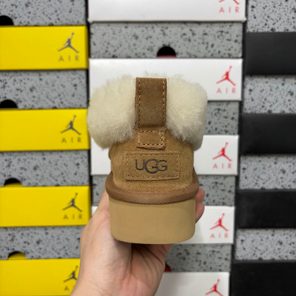 UGG Daxi Platform Snow Boot W1166733 – Chestnut | Sizes 35–40