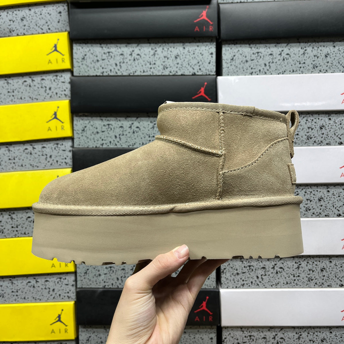 UGG Snow Boots 1135092 – Mustard Seed | 5cm Heel | Sizes 35–40