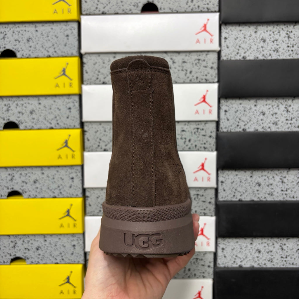 UGG Burleigh Chelsea Boot 2050 – Chocolate | Sizes 39–44