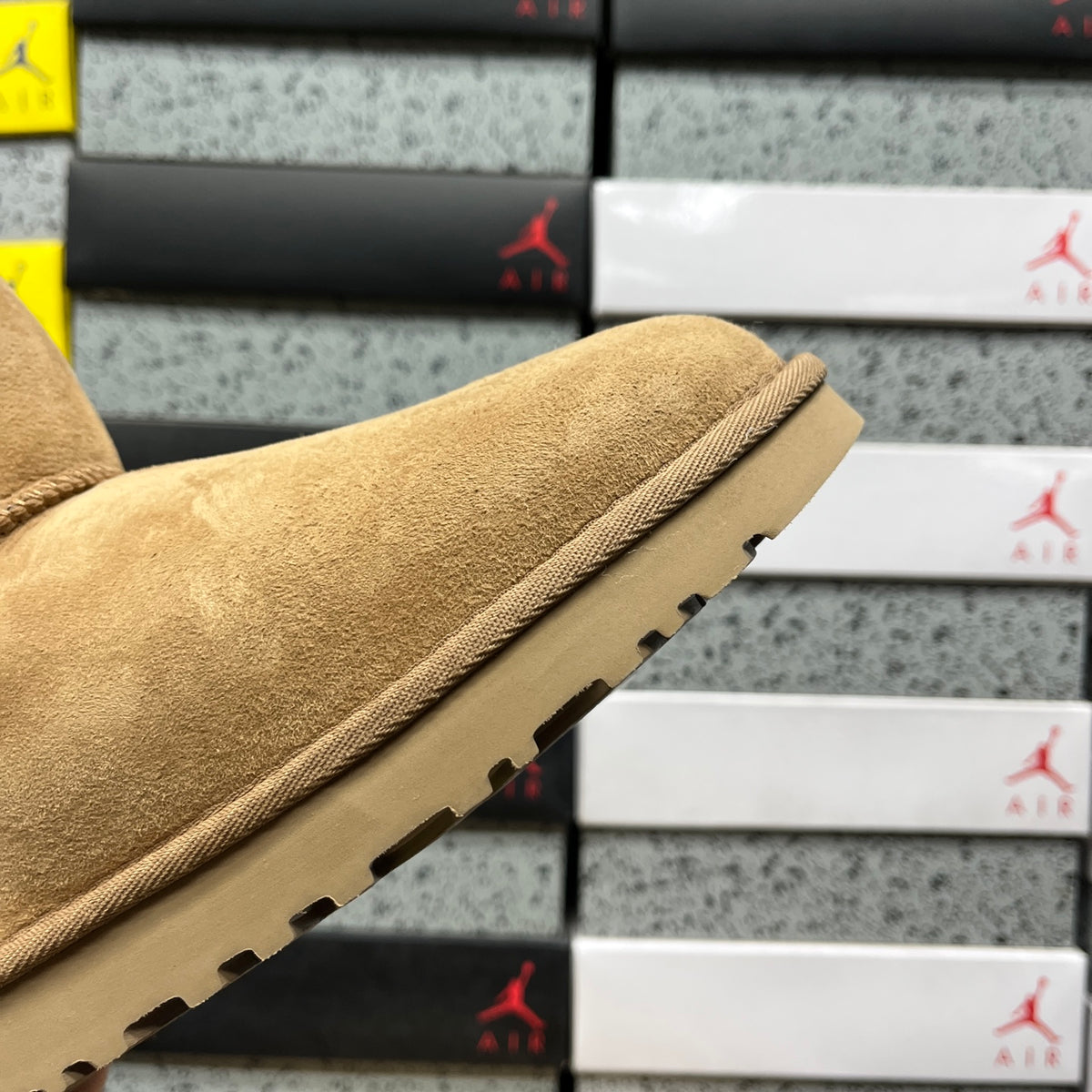 UGG Snow Boots 1016422 – Chestnut | Sizes 35–40
