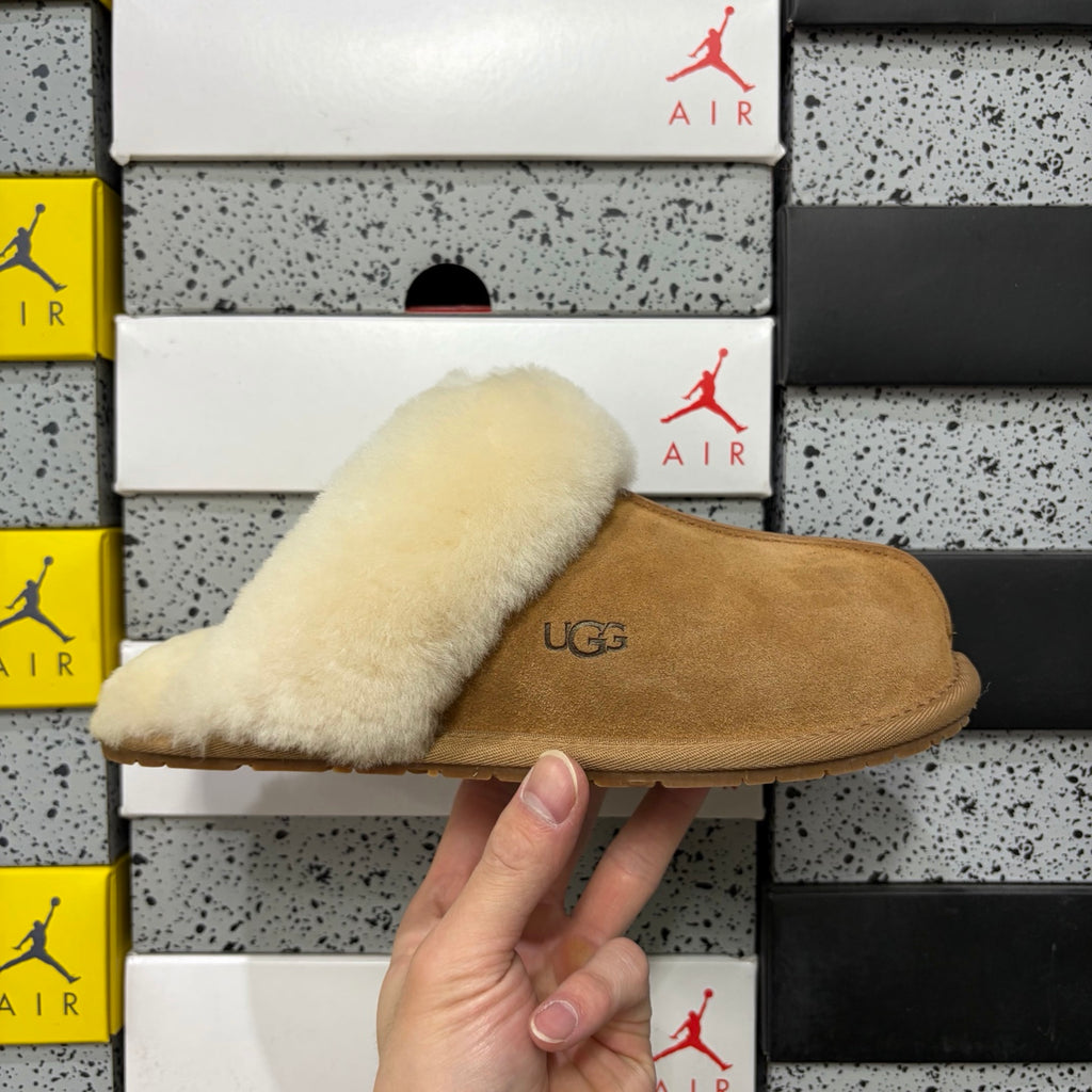 UGG Slide Slipper 2550 – Chestnut | Sizes 35–44