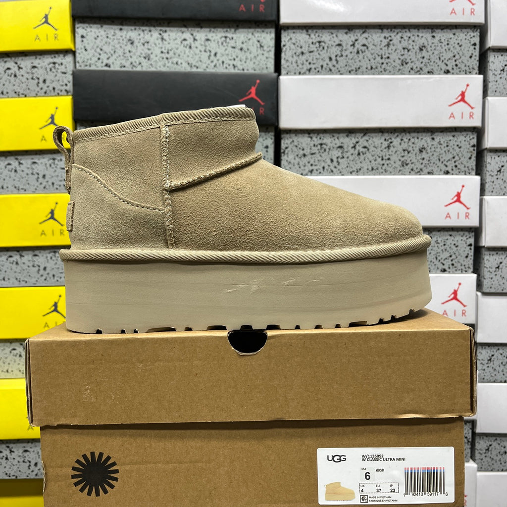 UGG Snow Boots 1135092 – Mustard Seed | 5cm Heel | Sizes 35–40