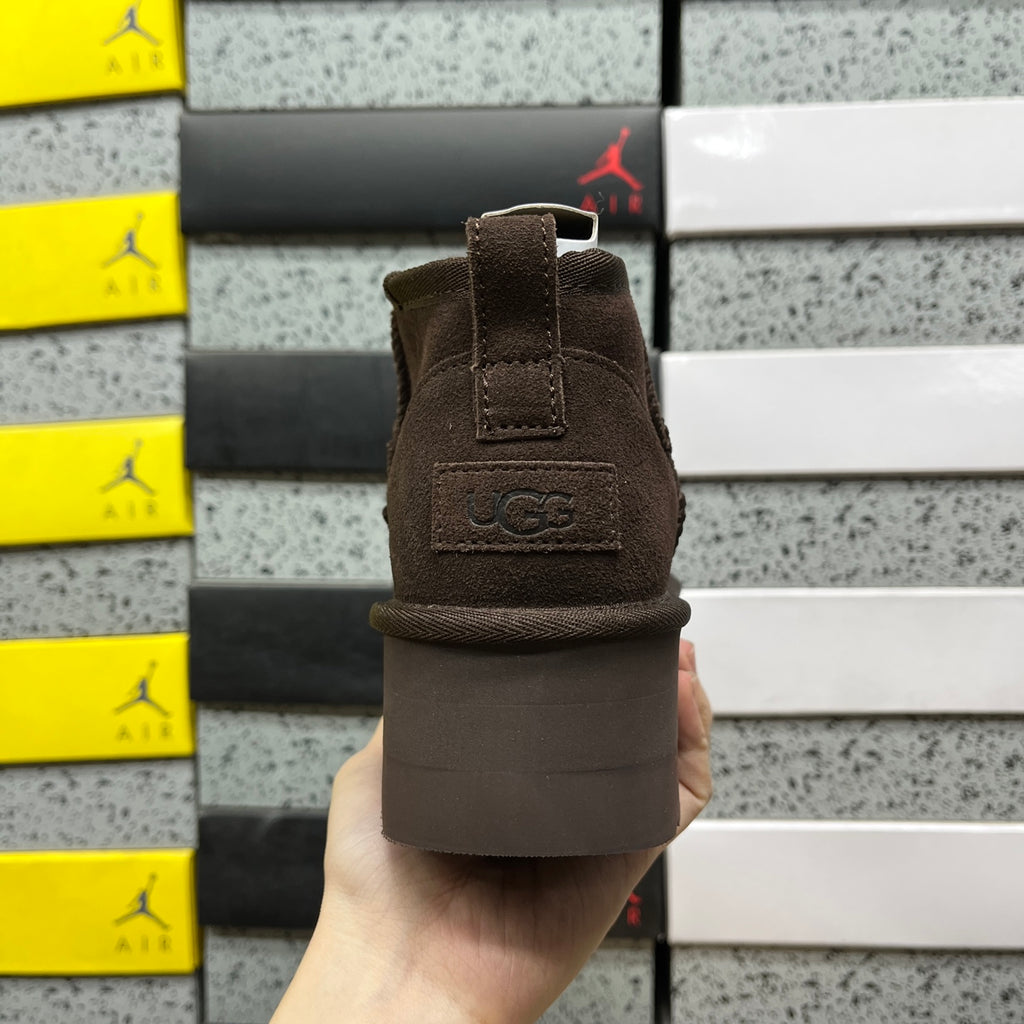 UGG Snow Boots 1135092 – Chocolate | 5cm Heel | Sizes 35–40