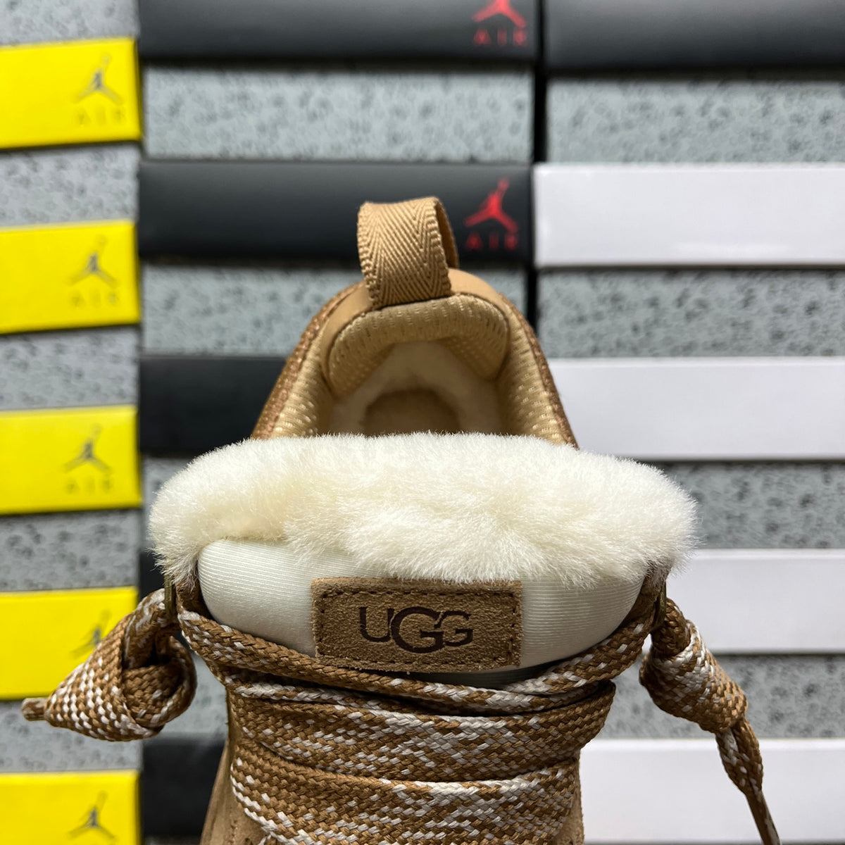UGG Snow Boots 1144032 – Chestnut | Sizes 35–44