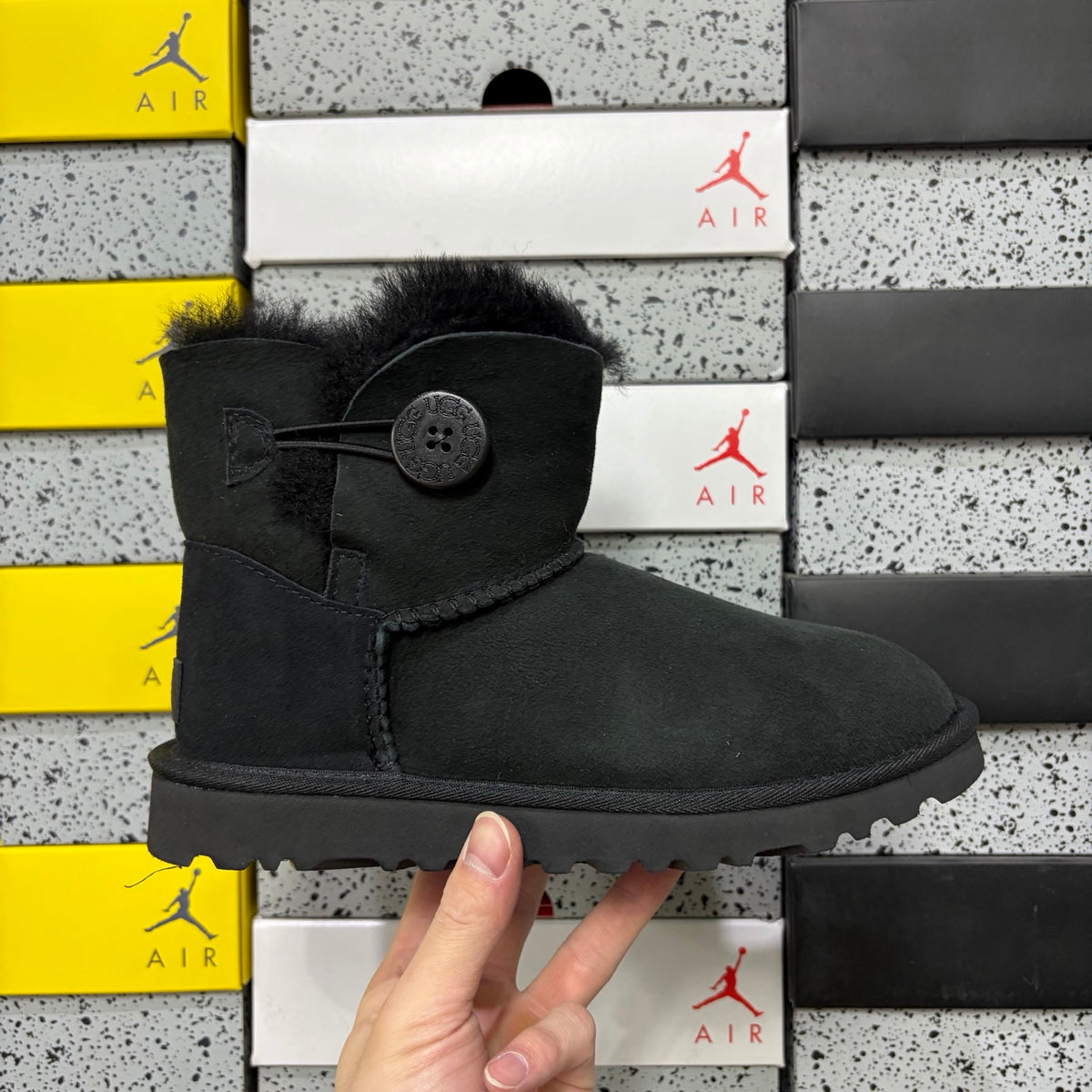 UGG Mid-Calf Snow Boots 6422 – Black | Wood Button | Sizes 35–40