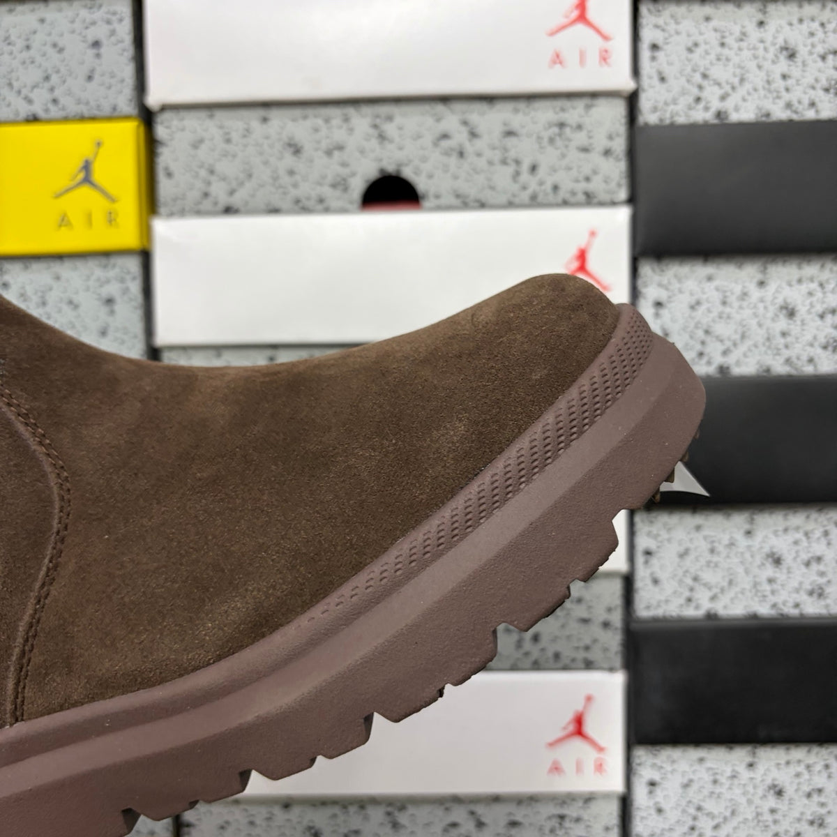 UGG Burleigh Chelsea Boot 2050 – Chocolate | Sizes 39–44