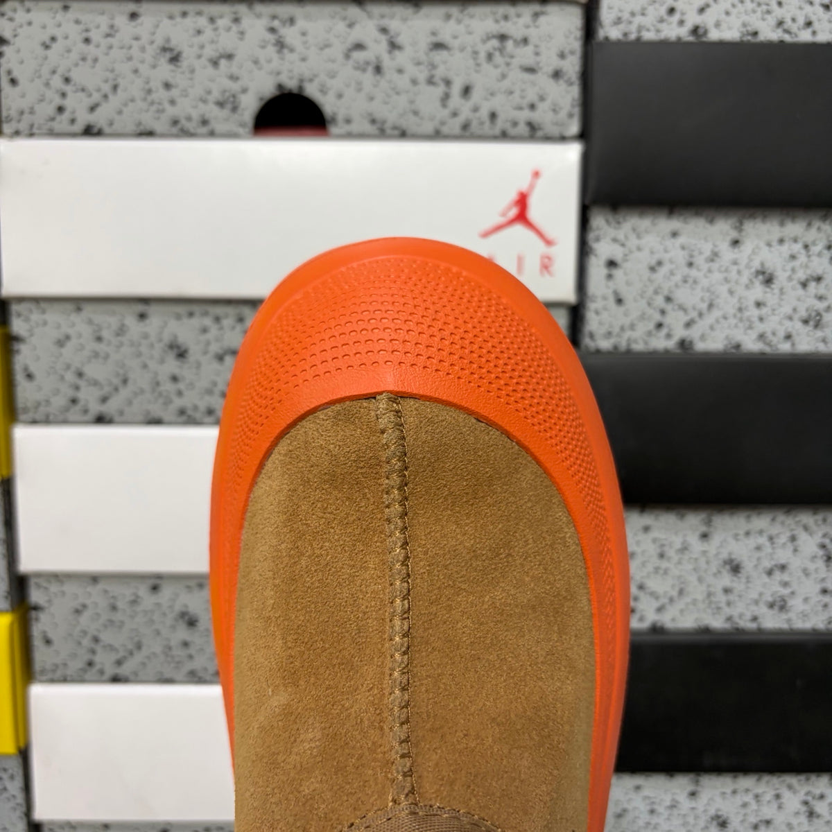 UGG Tasman Low Slipper 4096 – Chestnut & Orange | Sizes 39–44