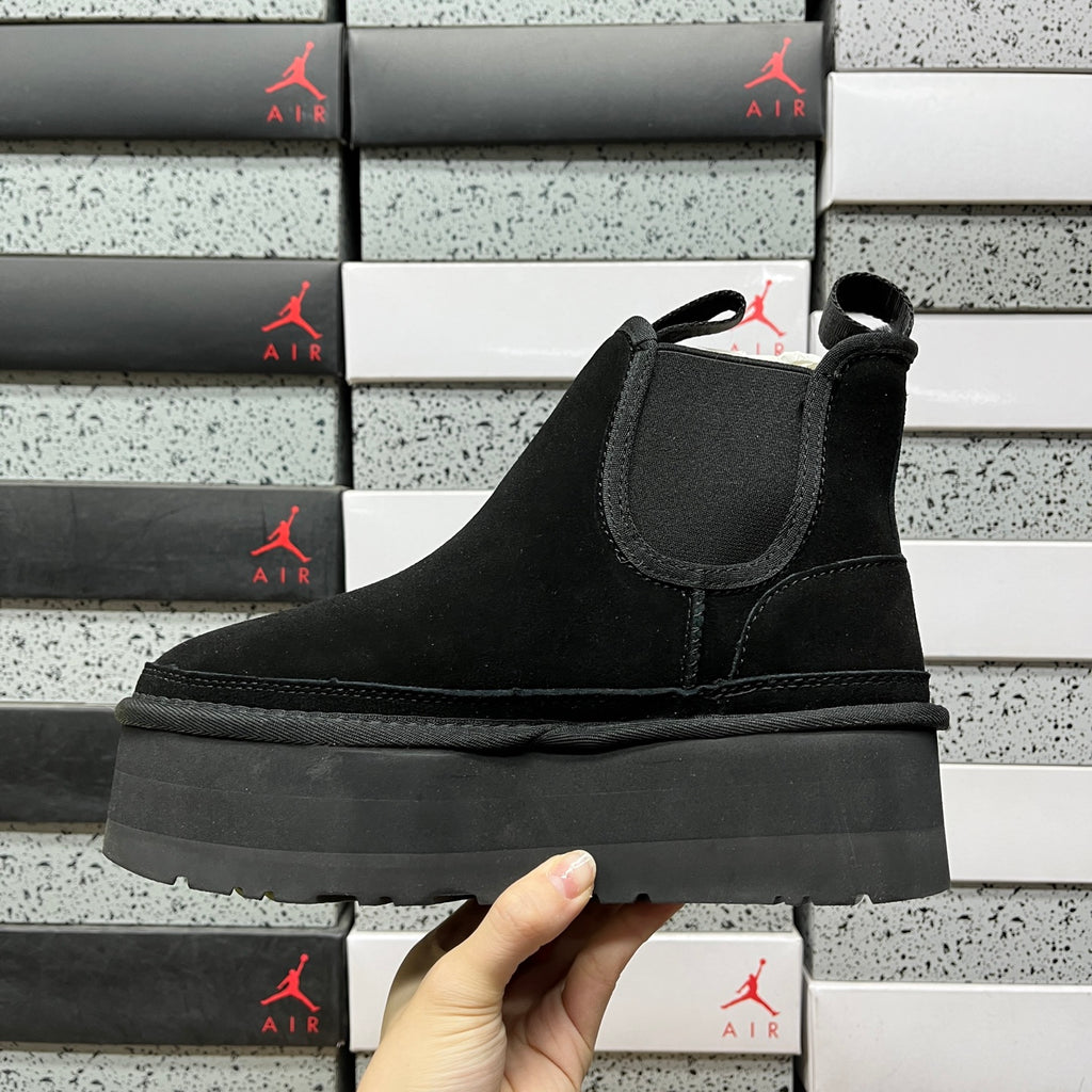 UGG Snow Boots 1134526 – Black | Sizes 35–40