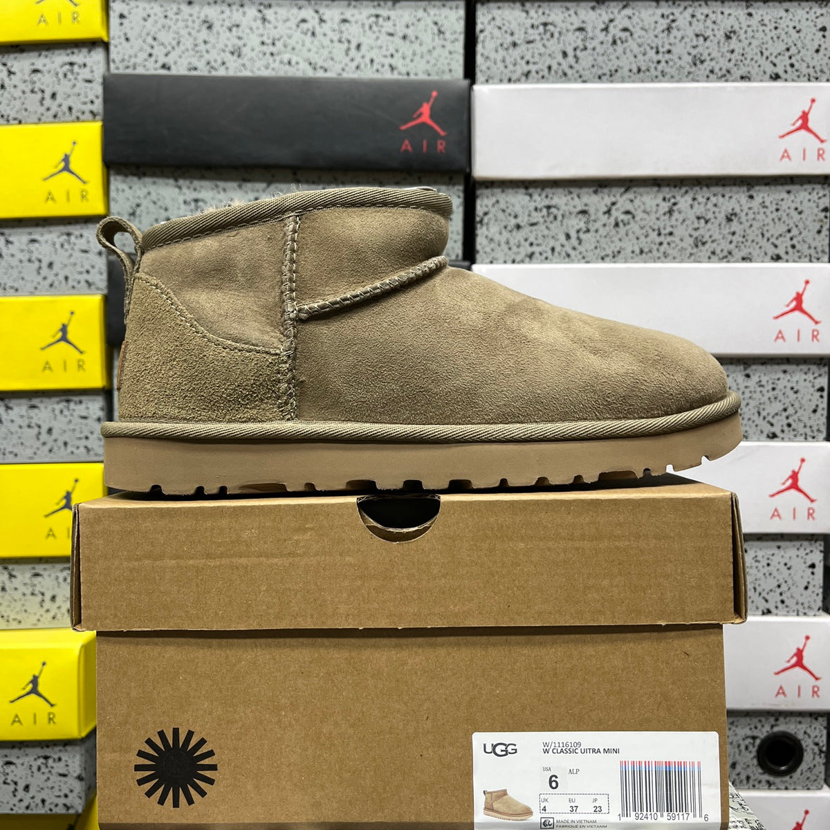 UGG Snow Boots 1116109 – Antelope | Sizes 35–40