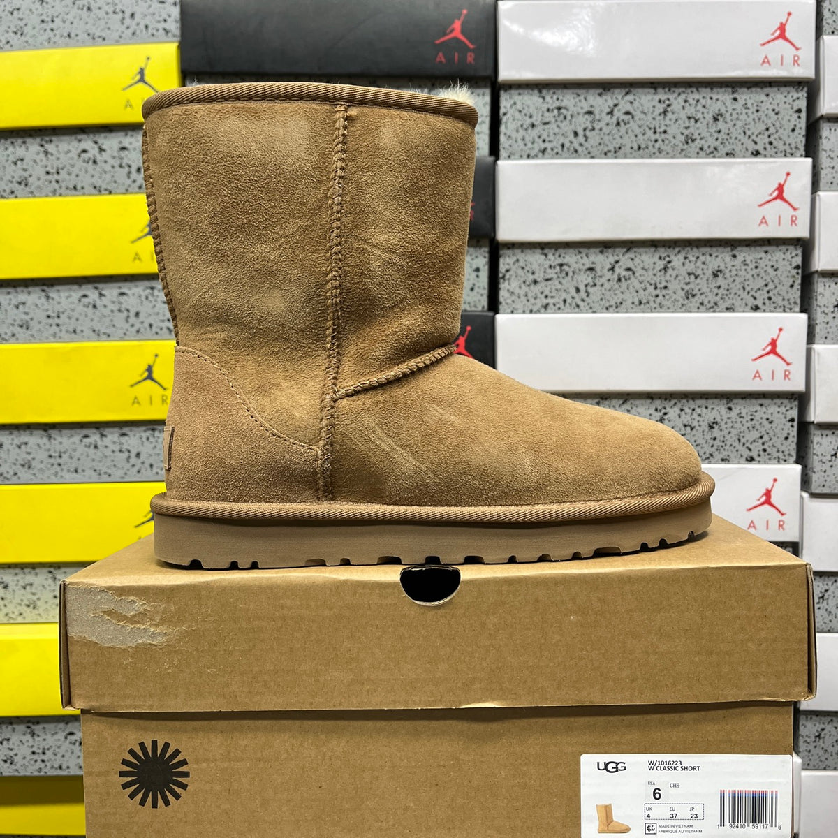 UGG Snow Boots 1016223 – Chestnut | Sizes 35–40