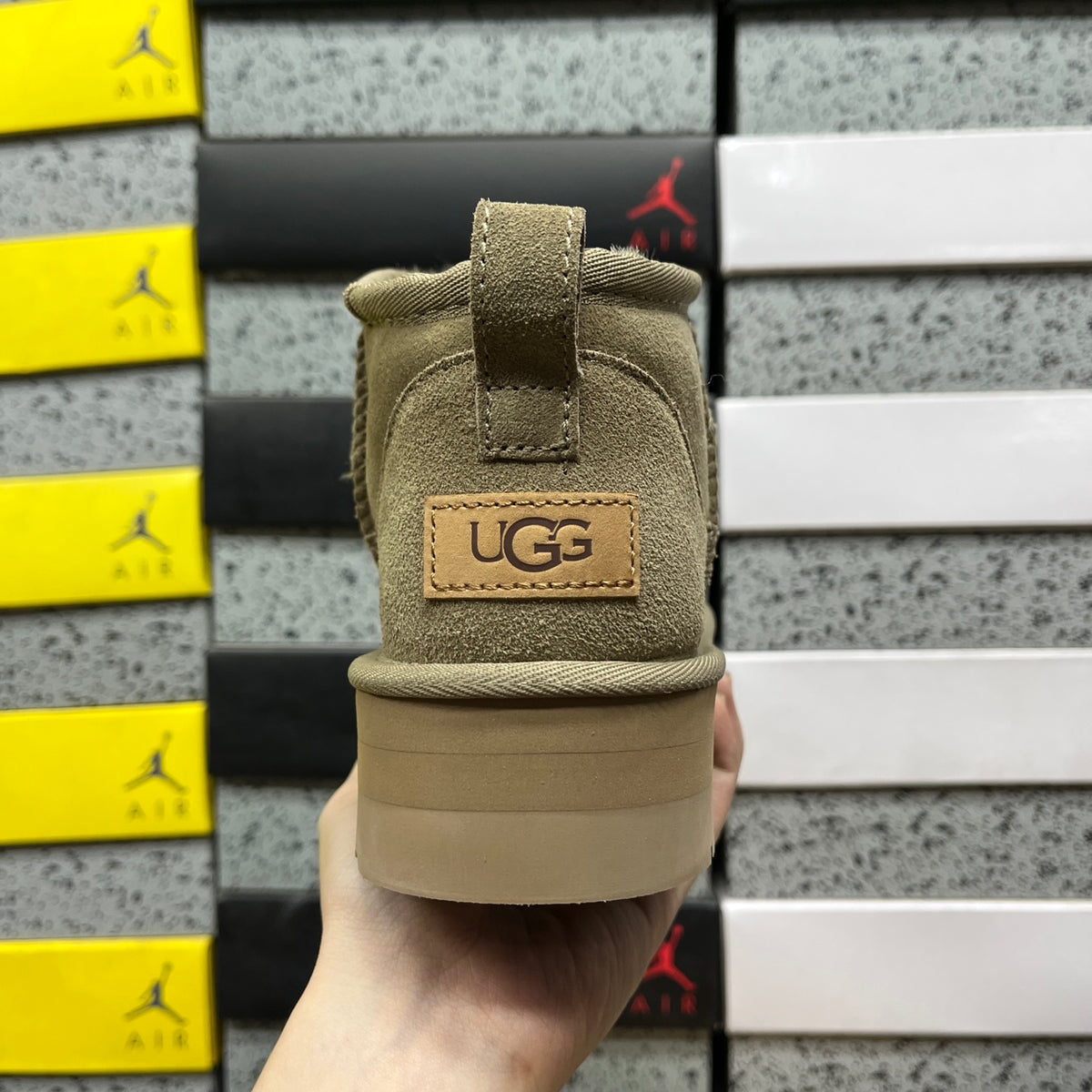 UGG Snow Boots 1135093 – Antelope | 3cm Heel | Sizes 35–40