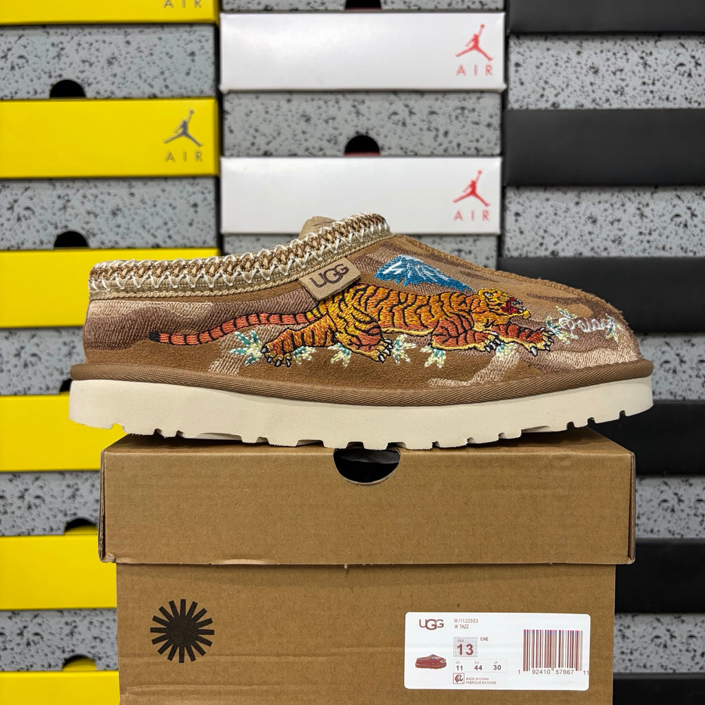 UGG Embroidered Mini Boot 2553 – Chestnut Dragon & Tiger | Sizes 36–45