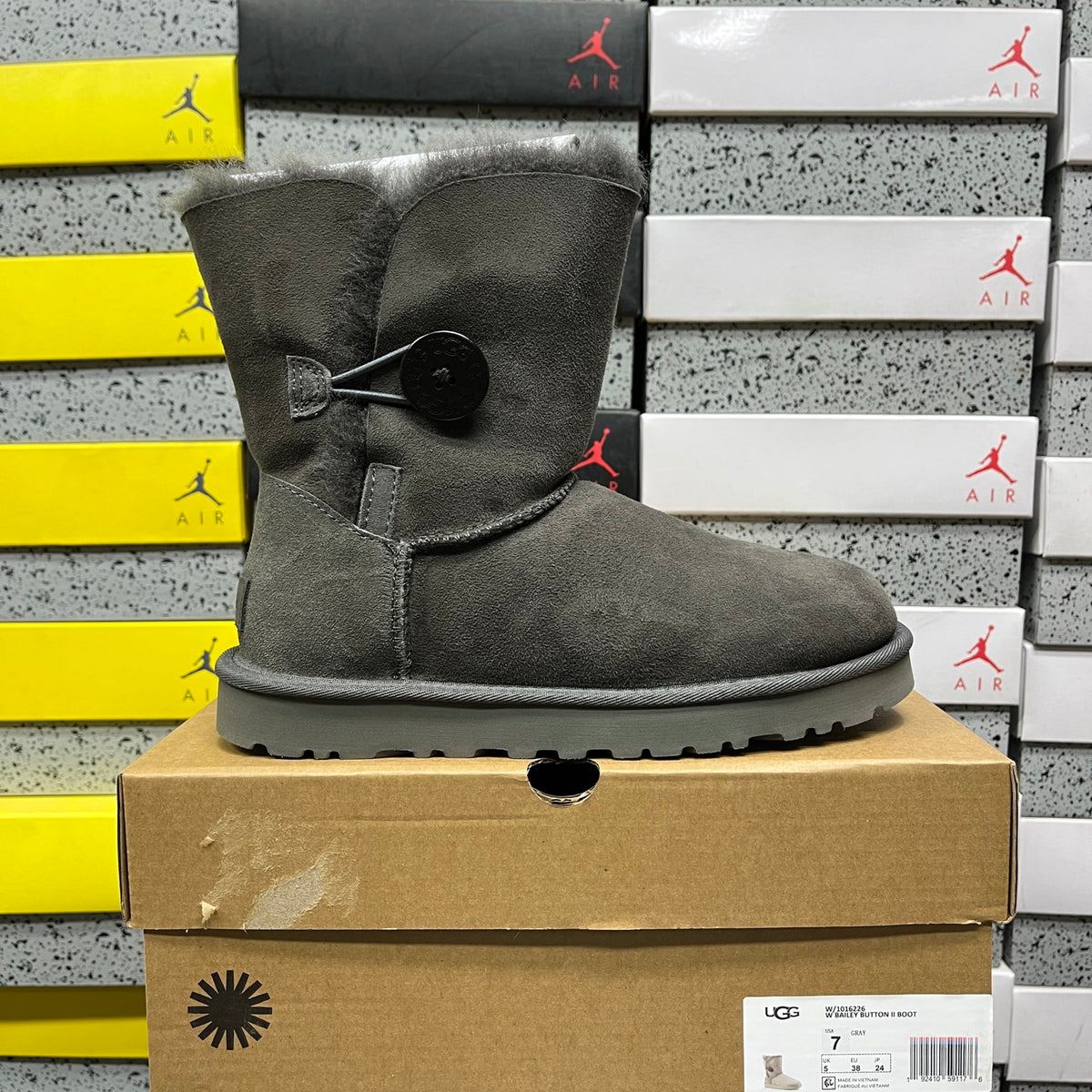 UGG Snow Boots 1016226 – Gray | Sizes 35–40