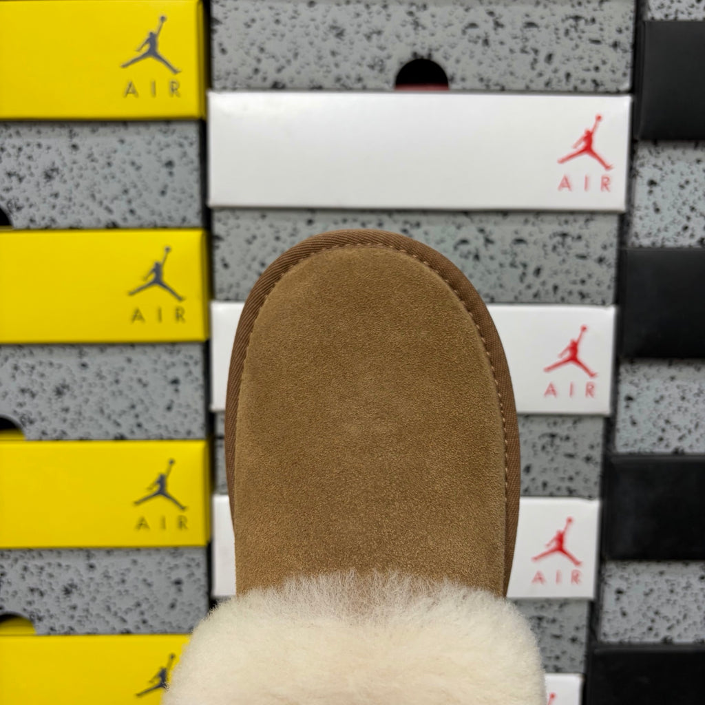 UGG Daxi Platform Snow Boot W1166733 – Chestnut | Sizes 35–40