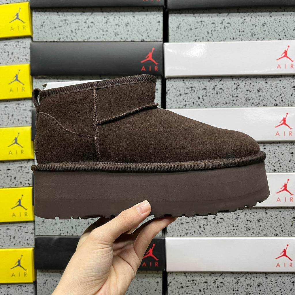 UGG Snow Boots 1135092 – Chocolate | 5cm Heel | Sizes 35–40