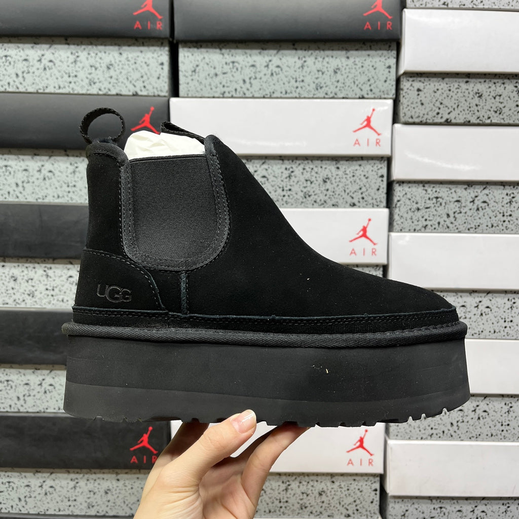 UGG Snow Boots 1134526 – Black | Sizes 35–40