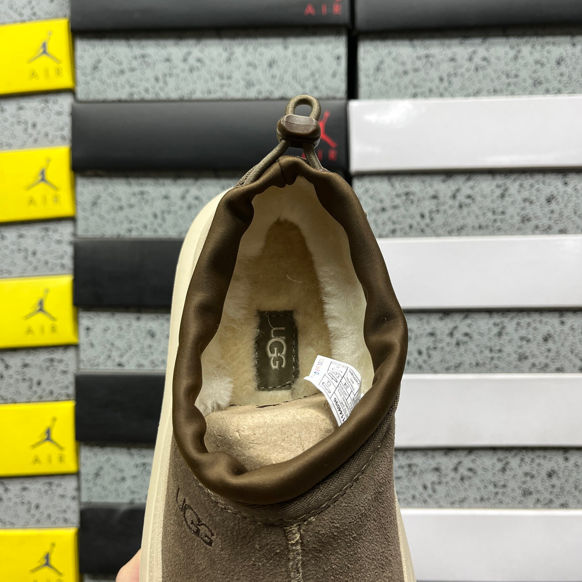 UGG Snow Boots 1144096 – Walnut & White Sole | Sizes 35–45