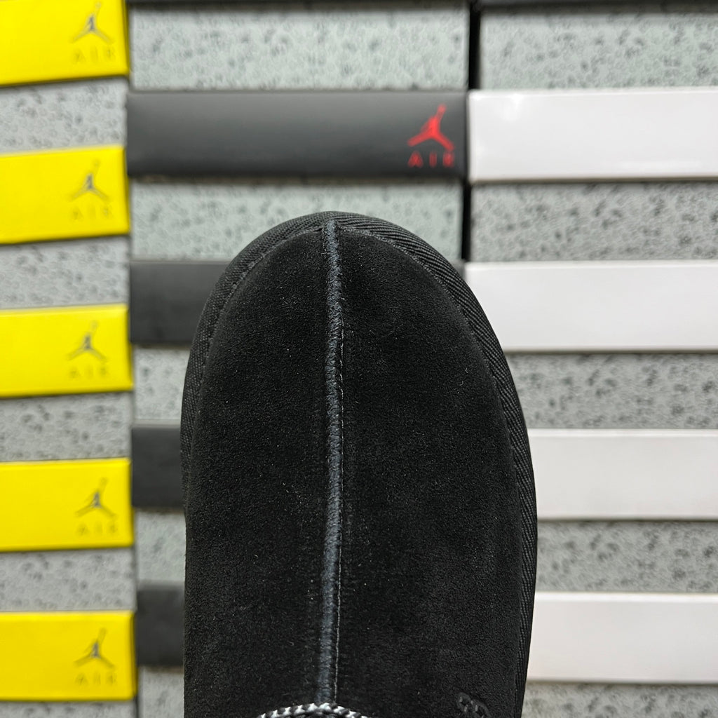 UGG Snow Boots 1122553 – Black | Sizes 35–41