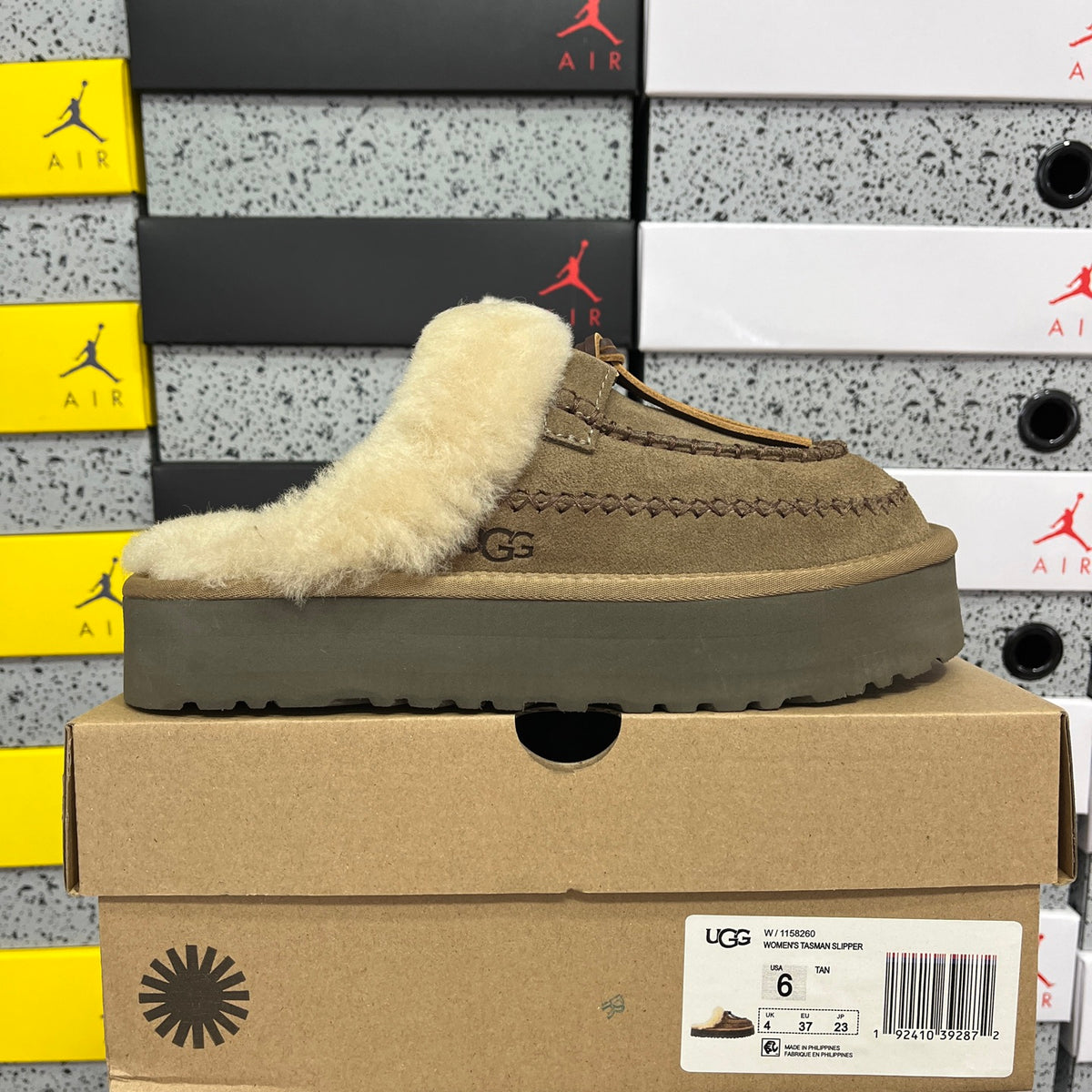UGG Alpine Clog W1158260 – Walnut | Sizes 35–40