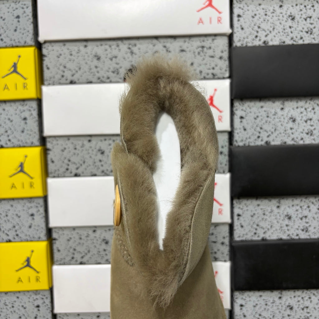 UGG Mid-Calf Snow Boots 6422 – Antelope Brown | Wood Button | Sizes 35–40