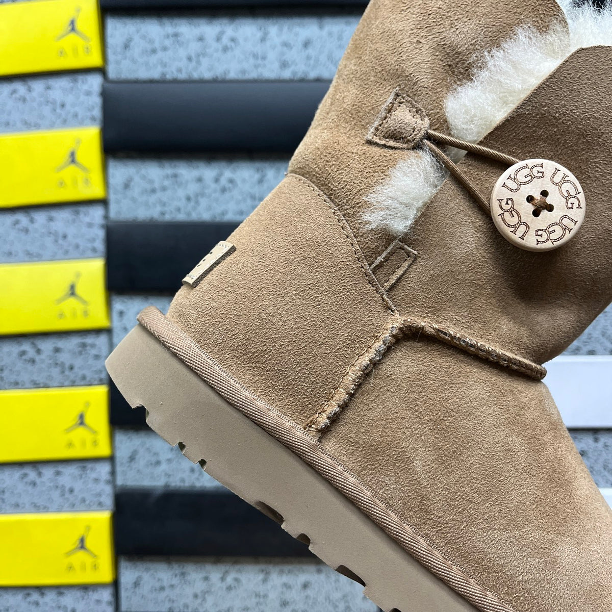 UGG Snow Boots 1016226 – Chestnut | Sizes 35–40