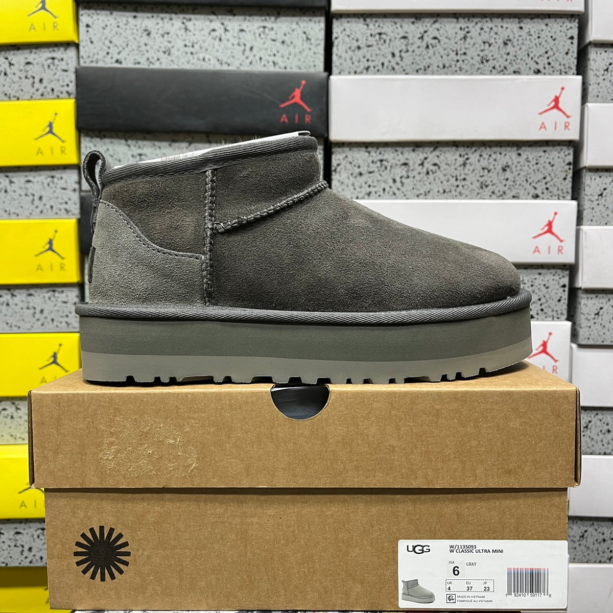 UGG Snow Boots 1135093 – Gray | 3cm Heel | Sizes 35–40