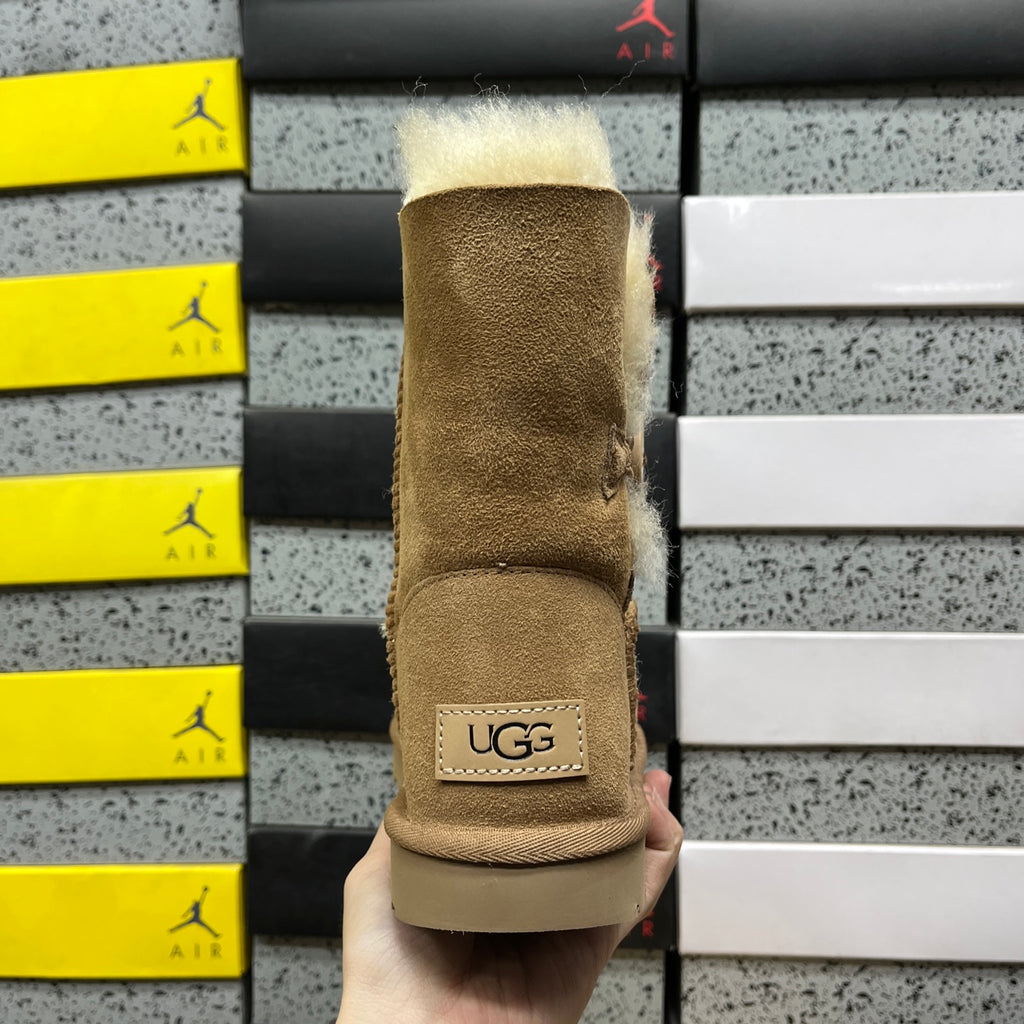UGG Snow Boots 1016226 – Chestnut | Sizes 35–40