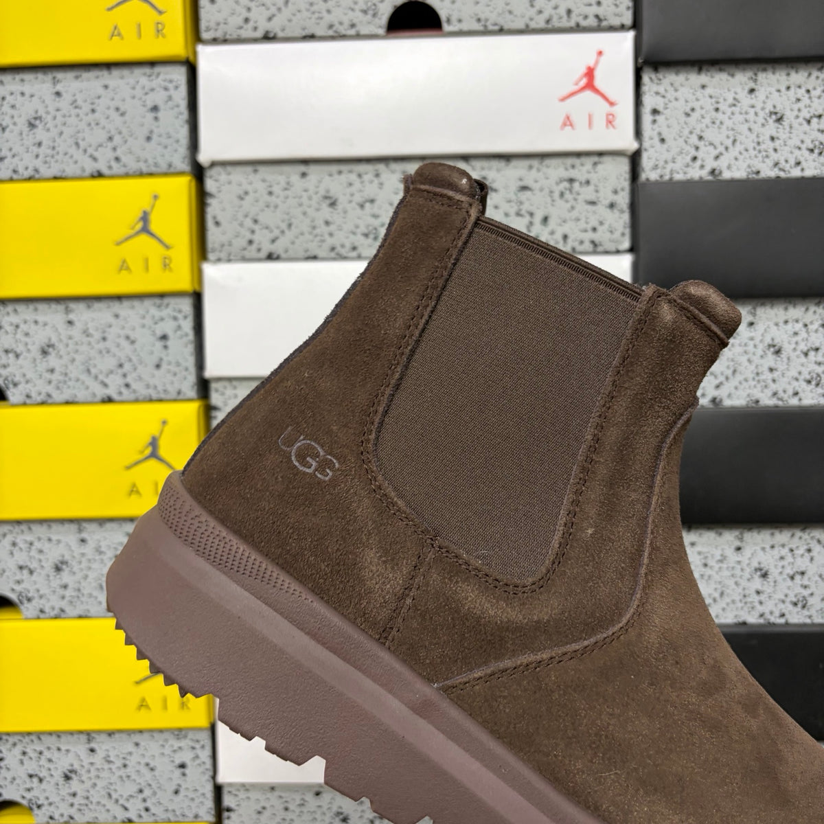 UGG Burleigh Chelsea Boot 2050 – Chocolate | Sizes 39–44