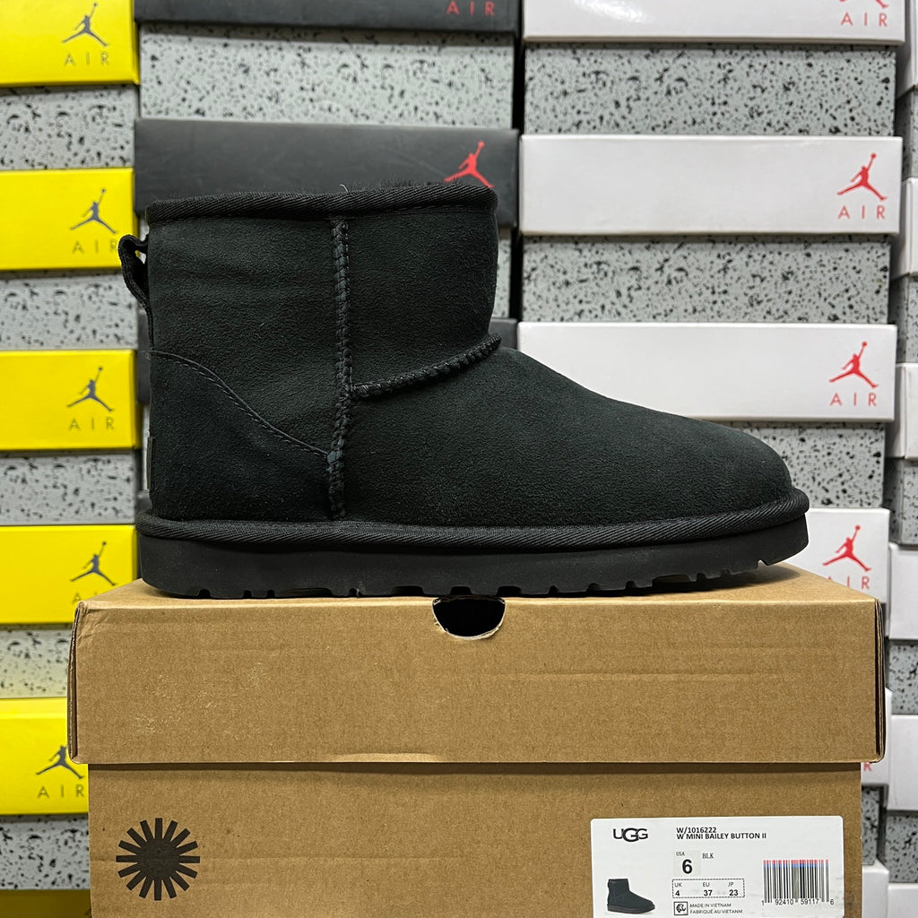 UGG Snow Boots 1016222 – Black | Sizes 35–40