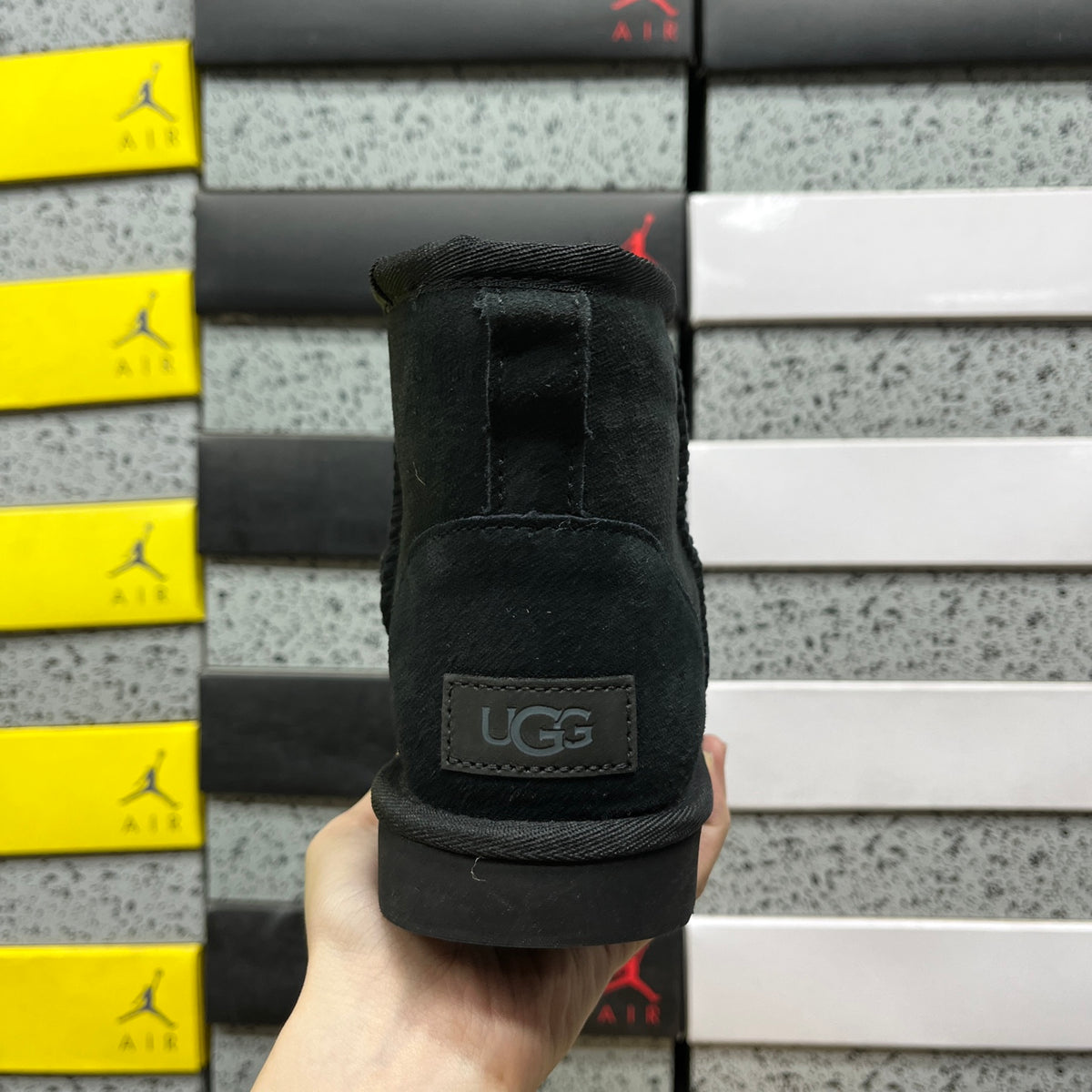 UGG Snow Boots 1016222 – Black | Sizes 35–40