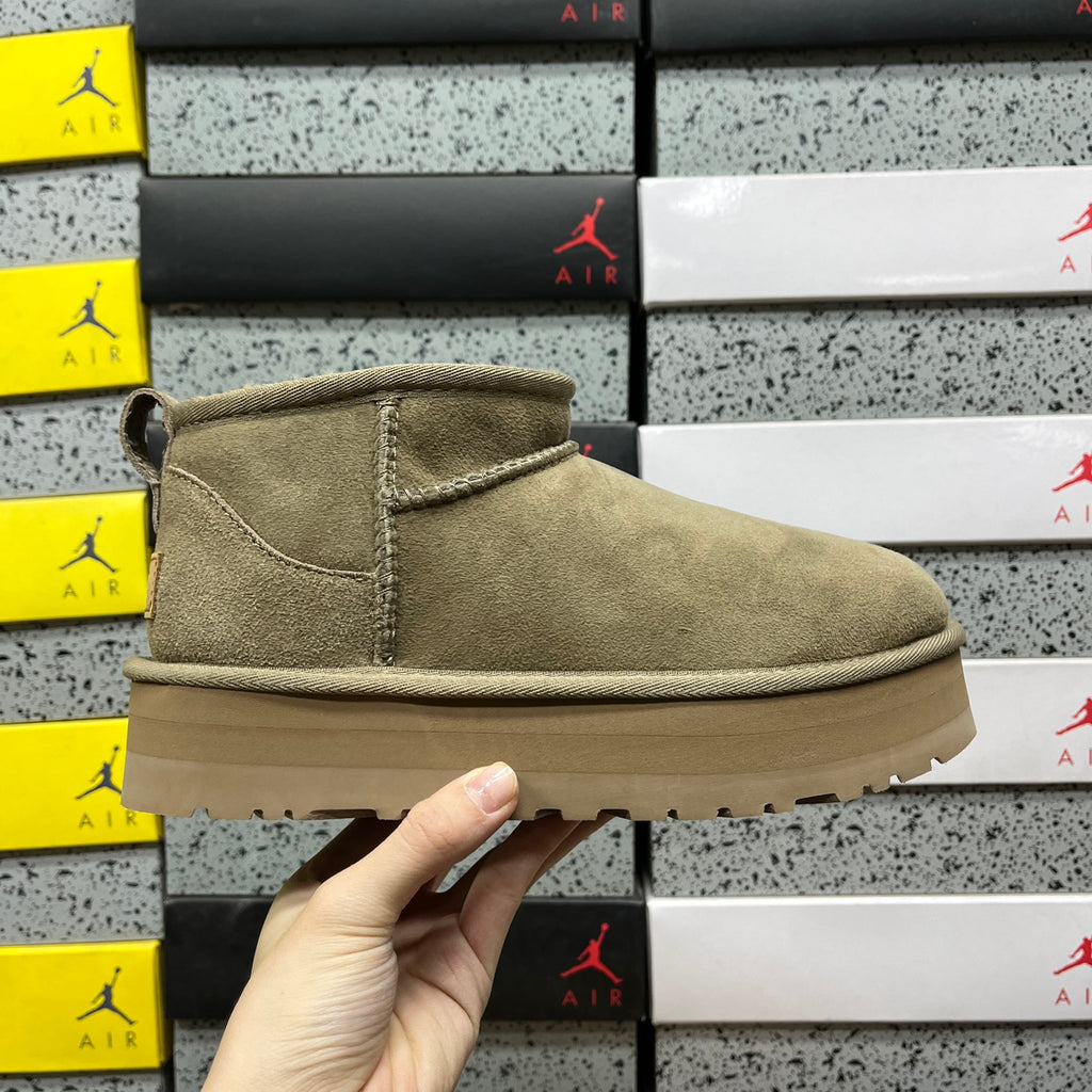 UGG Snow Boots 1135093 – Antelope | 3cm Heel | Sizes 35–40