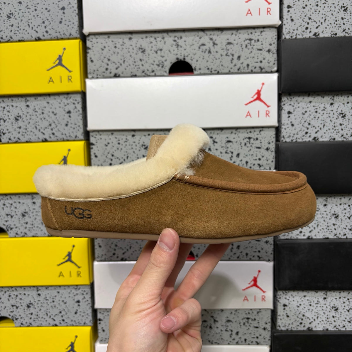 UGG Ansley Moccasin Slipper W1171391 – Chestnut | Sizes 35–40