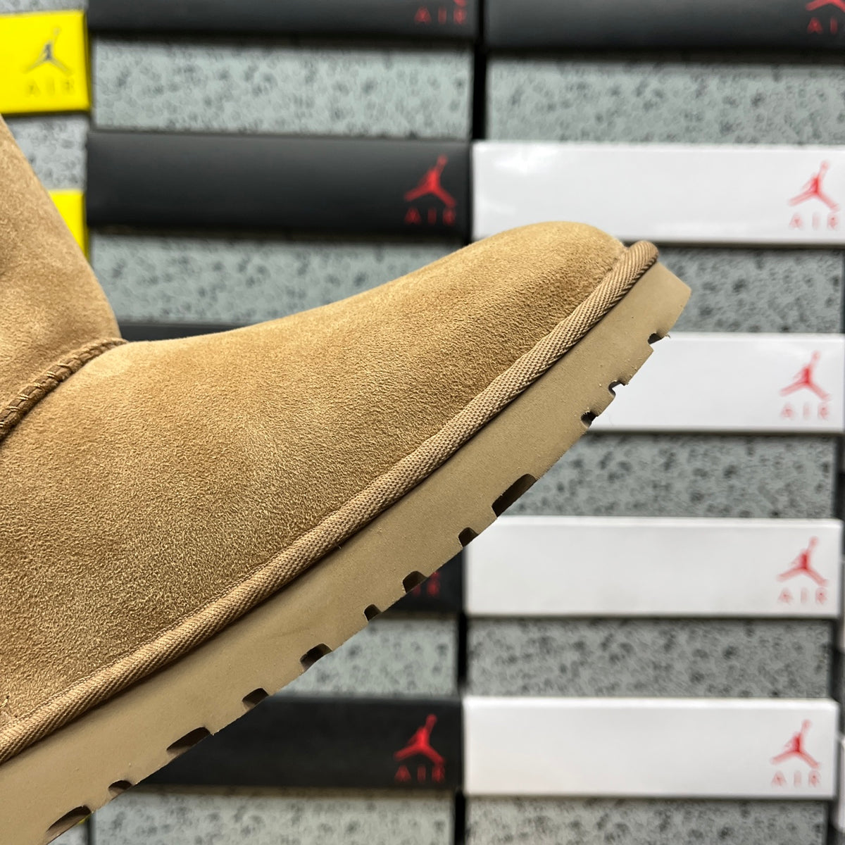 UGG Snow Boots 1016226 – Chestnut | Sizes 35–40