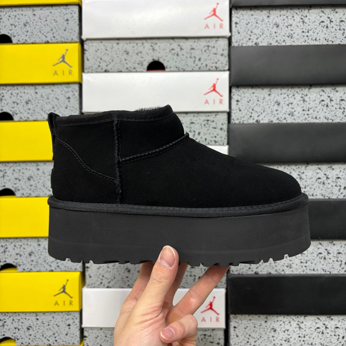 UGG Snow Boots 5092 – Black | 5cm Heel | Sizes 35–40