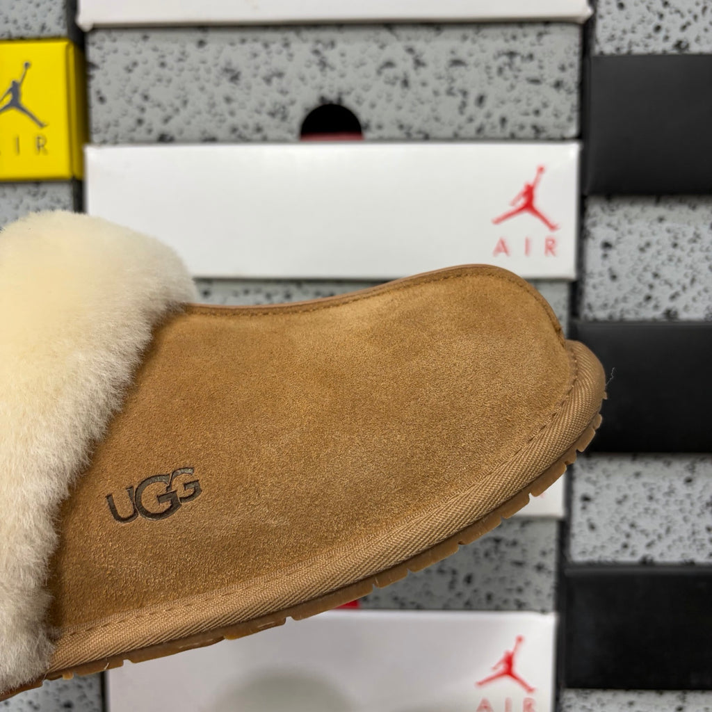 UGG Slide Slipper 2550 – Chestnut | Sizes 35–44