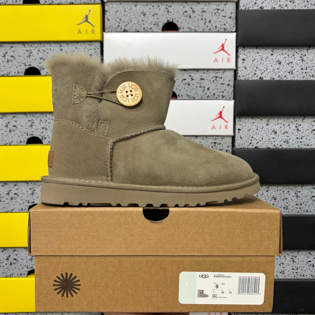 UGG Mid-Calf Snow Boots 6422 – Antelope Brown | Wood Button | Sizes 35–40