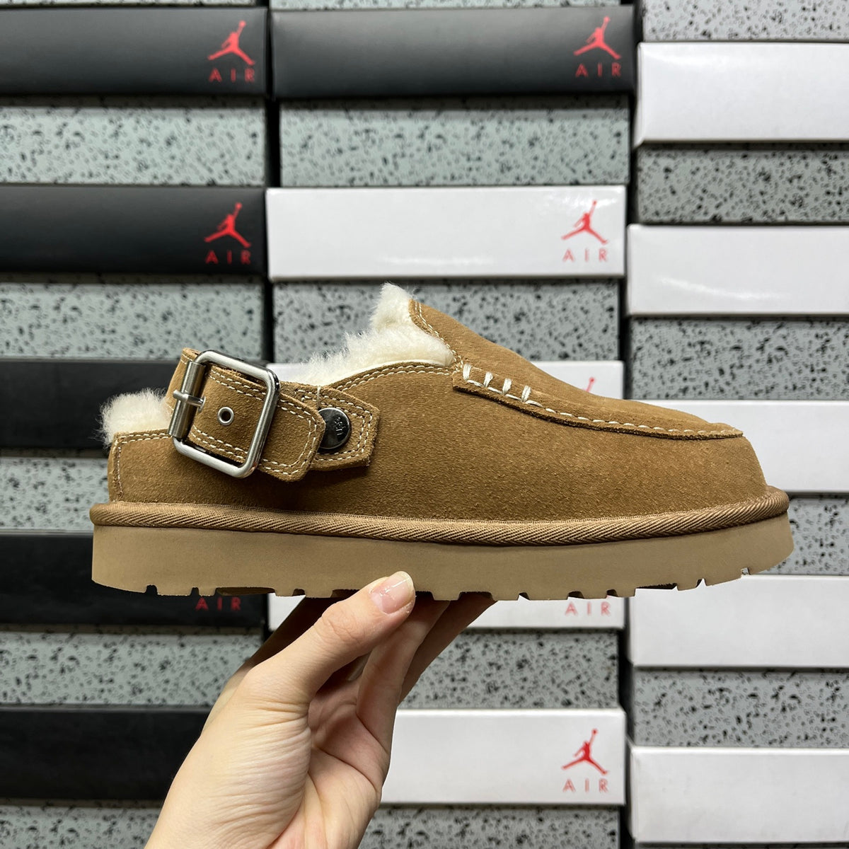 UGG Snow Boots 1180251 – Chestnut | Sizes 35–40