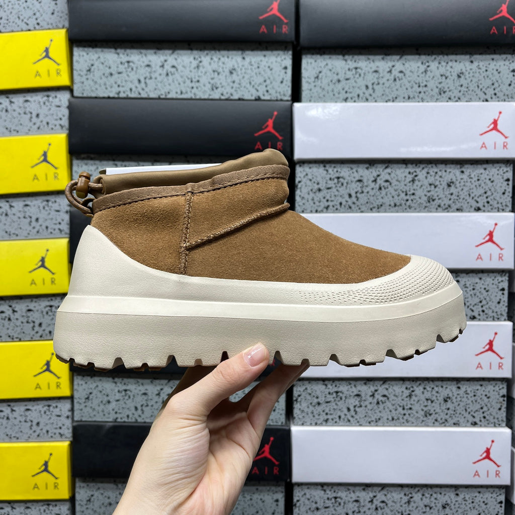 UGG Snow Boots 1114196 – Chestnut | Sizes 35–45
