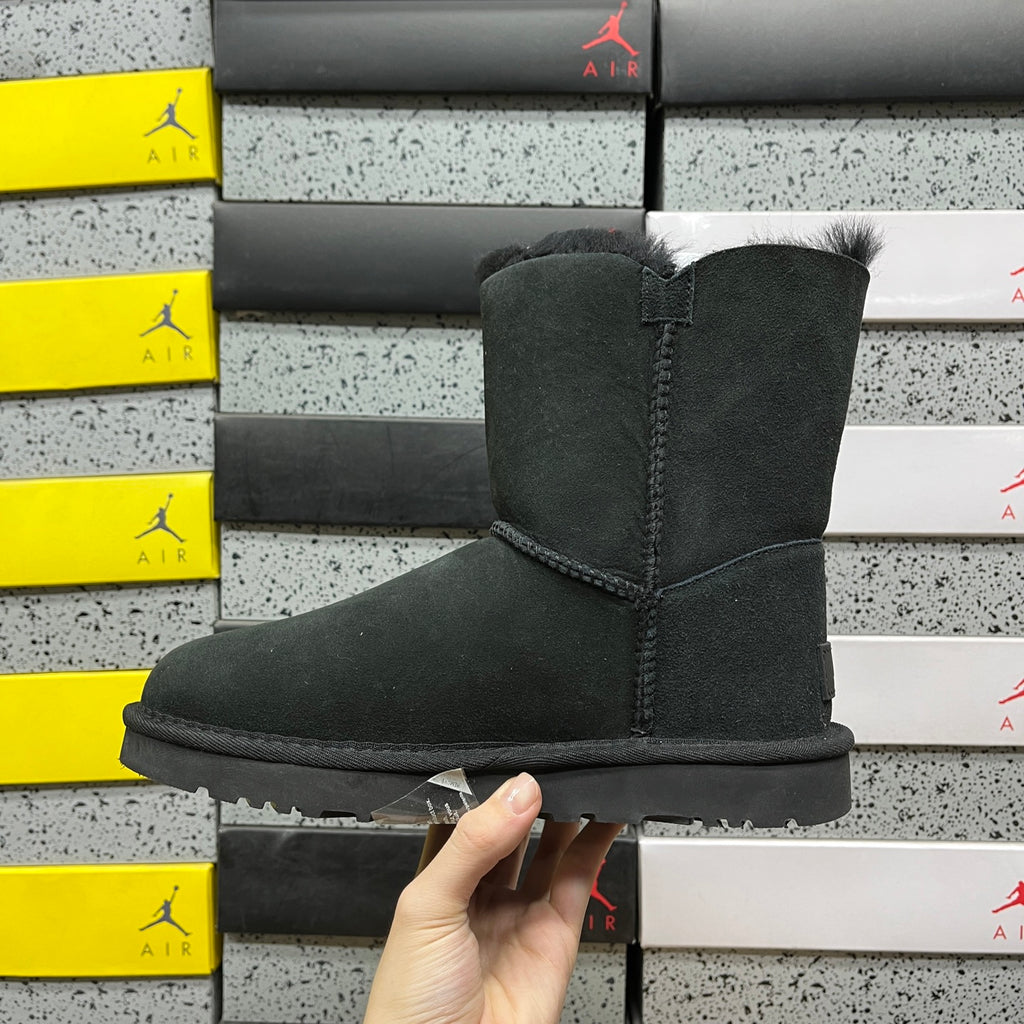 UGG Snow Boots 1016226 – Black | Sizes 35–40